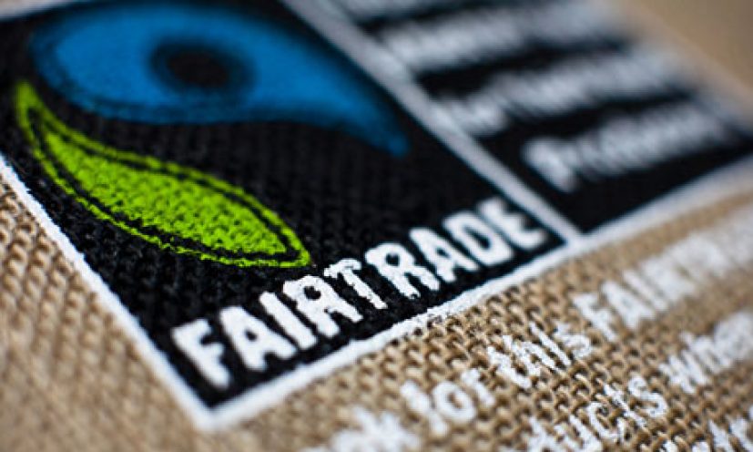 Tryckt märke för FAIRTRADE på säckväv