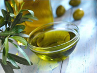 Skål med olivolja